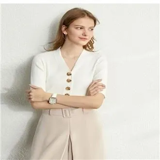 Naiste kevadsuvi V kaelusega džemprid Kootud kampsunid